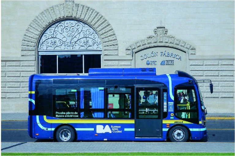 El Bus Eléctrico llega a Caminito y suma una nueva conexión turística en La Boca